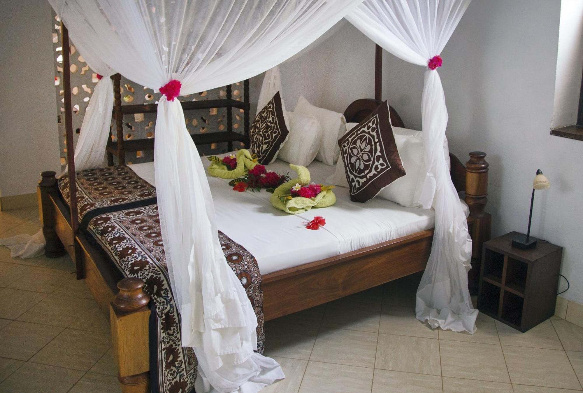 Villa Bahati Zanzibar Джамбиани Экстерьер фото