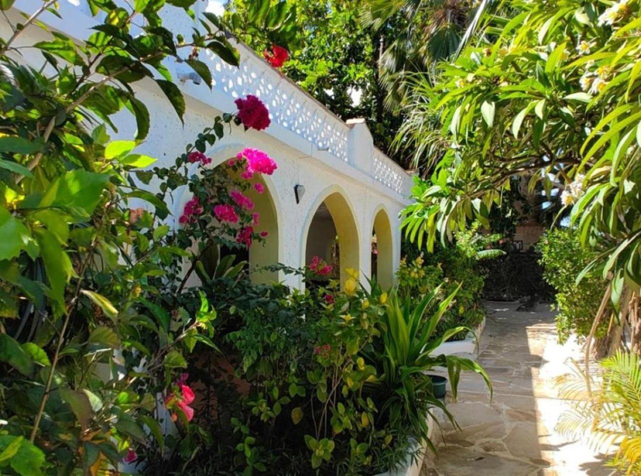 Villa Bahati Zanzibar Джамбиани Экстерьер фото